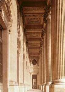 卢浮宫的柱廊的看法 作者 克劳德·佩罗